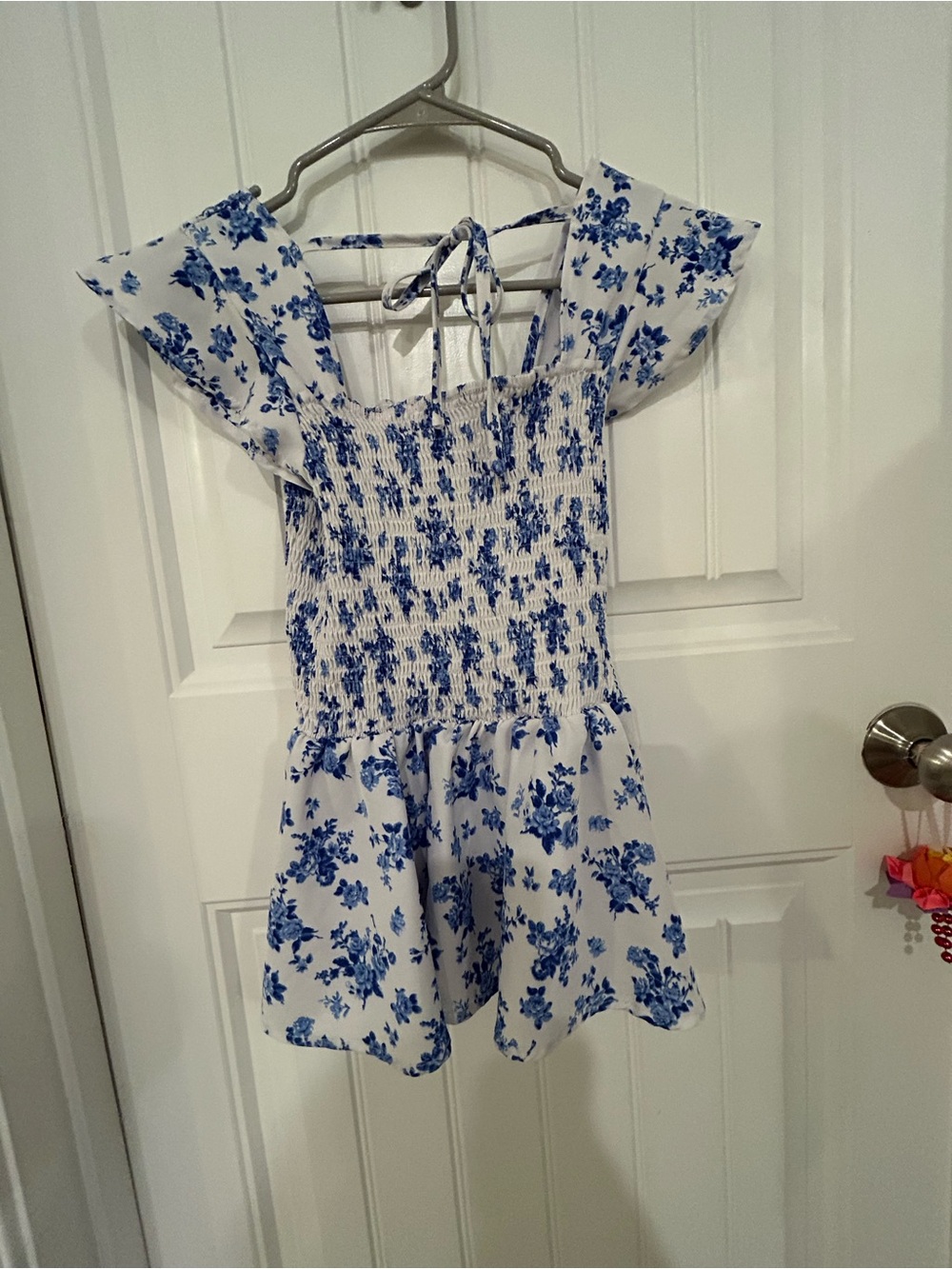 SHEIN White and Blue Floral Smocked Peplum Top